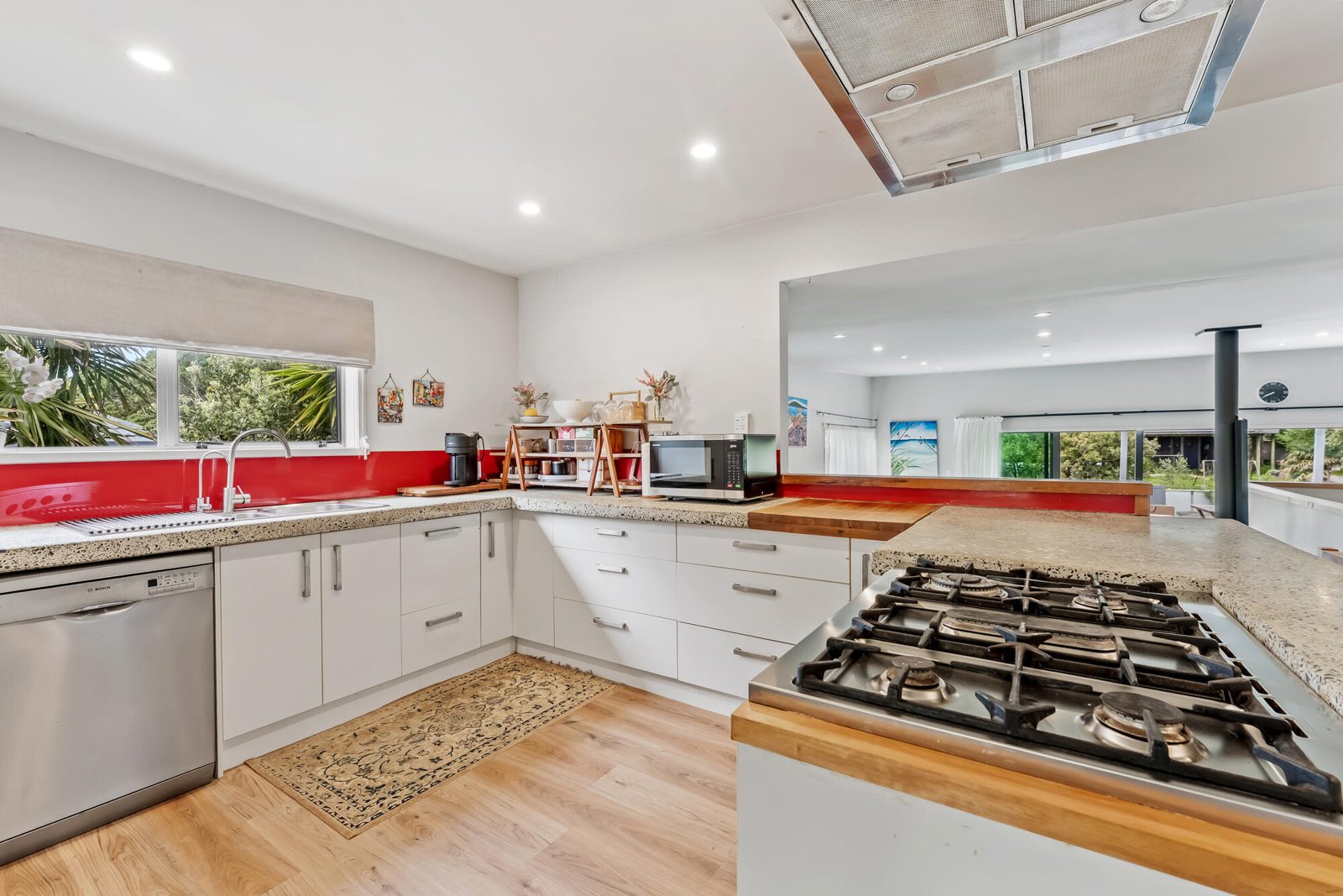 1257 Whangaparaoa Road, Gulf Harbour, photo 4