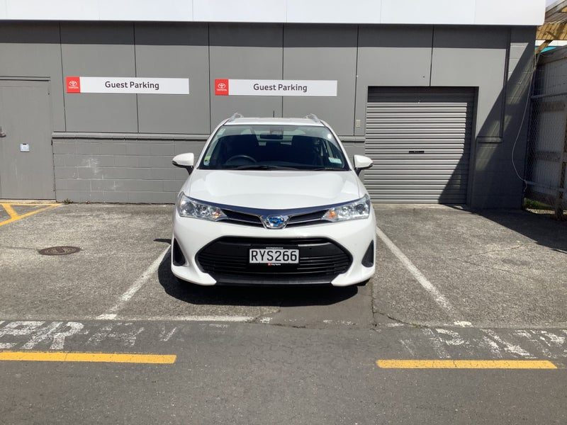 2018 Toyota Corolla Fielder 1.5 Hybrid EX Wagon, photo 2