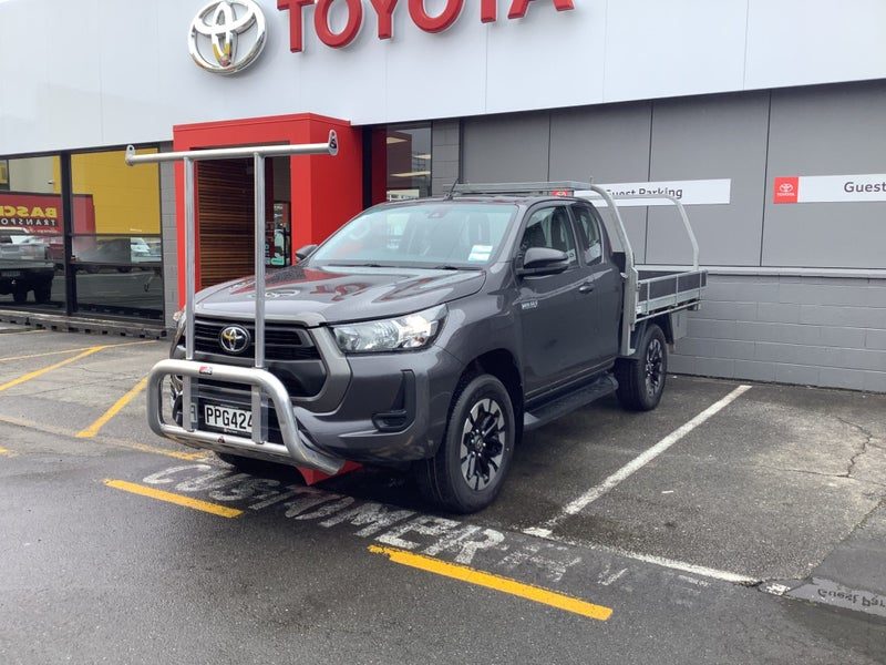 2022 Toyota Hilux SR 2.8DT 6AT 4WD Extra Cab