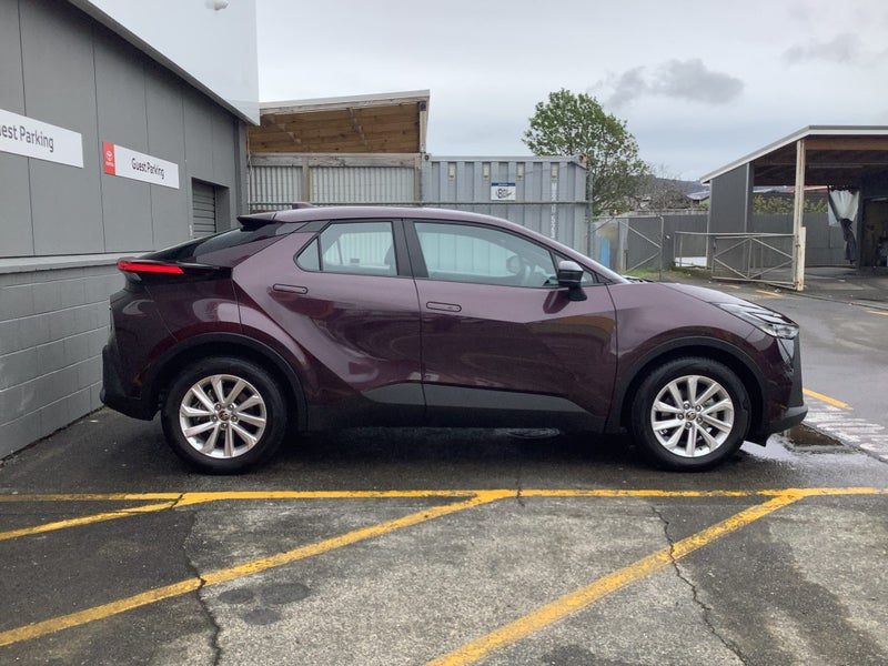 2024 Toyota C-HR 1.8P GX HEV CVT FWD SUV, photo 3