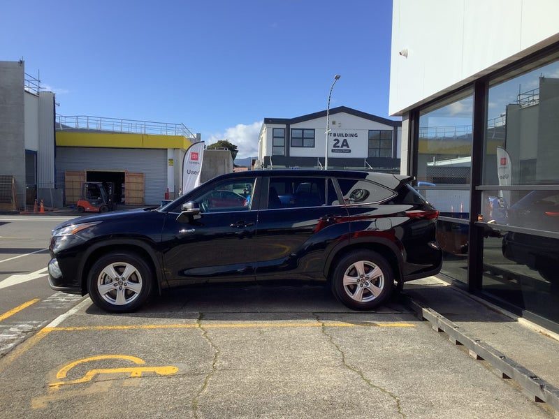 2024 Toyota Highlander GXL 2.5P HEV HYBRID AWD SUV, photo 3