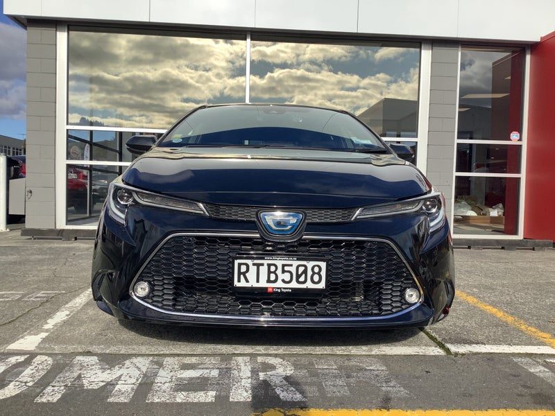 2021 Toyota Corolla Touring 1.8 Hybrid WXB Wagon, photo 2