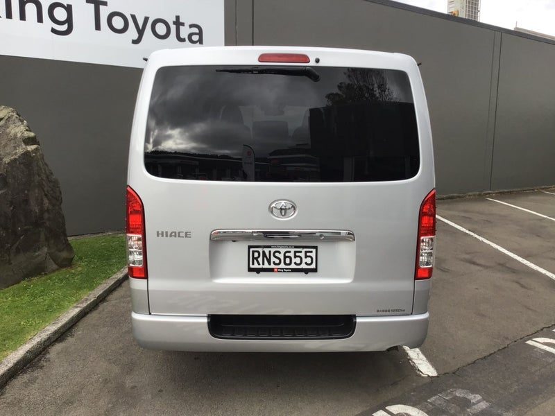 2021 Toyota Hiace 2.0L GL pack 6 Seat, photo 3