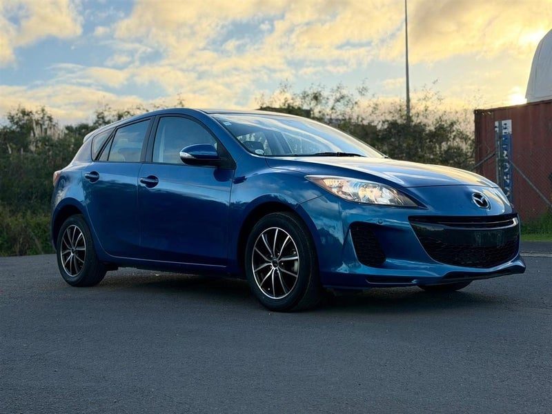 2013 Mazda Axela 2.0 S, photo 2