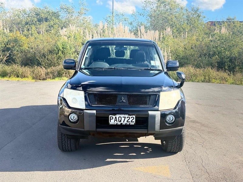 2009 Mitsubishi Pajero DID 3.2L !! 7 SEATER !!, photo 3