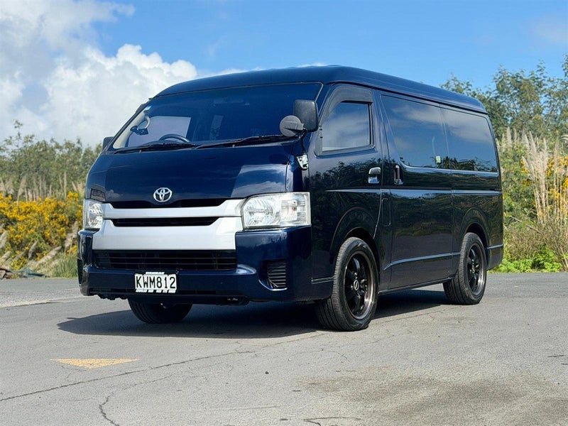2015 Toyota Hiace MINI BUS - 10 SEATER !!, main photo