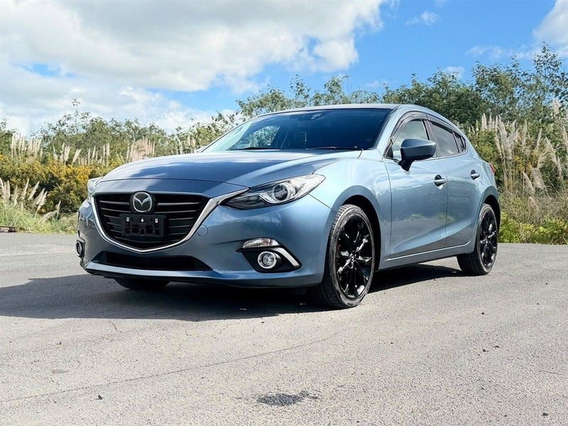 2013 Mazda Axela Sport