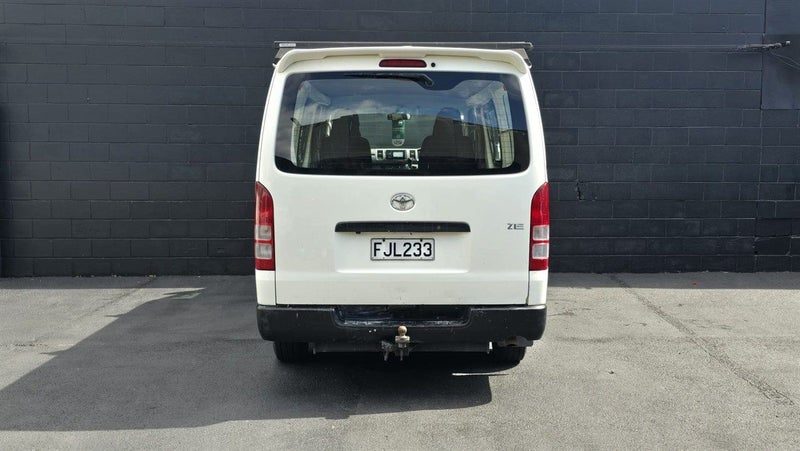 2010 Toyota Hiace 3.0DT ZL 5M 3 SEAT, photo 3