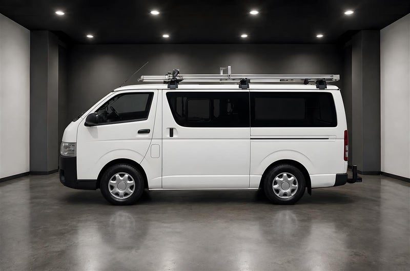 2015 Toyota Hiace ZL TD 3.0D/5MT/LV/5D, photo 3