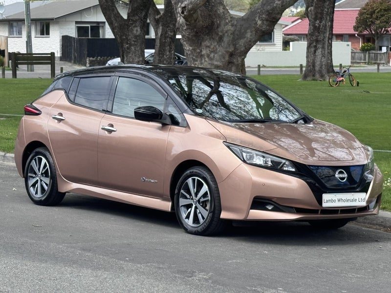 2021 Nissan Leaf X 40kWh -- GENUINE LOW 16,600km