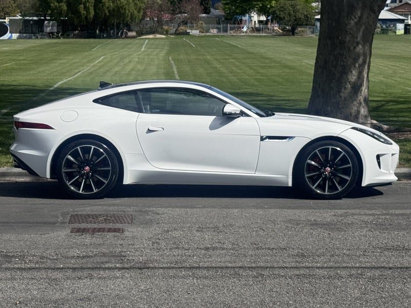 2015 Jaguar F-Type Supercharged, photo 2