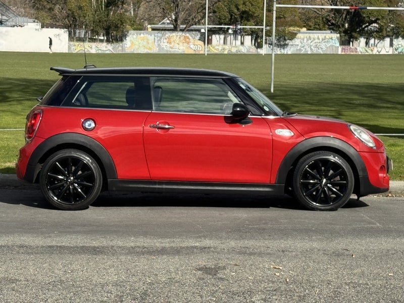 2017 MINI Cooper S, photo 2