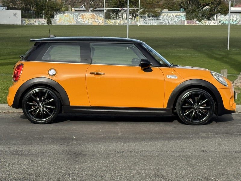 2017 MINI Cooper S, photo 2