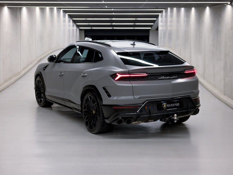 2026 Lamborghini URUS SE, photo 3