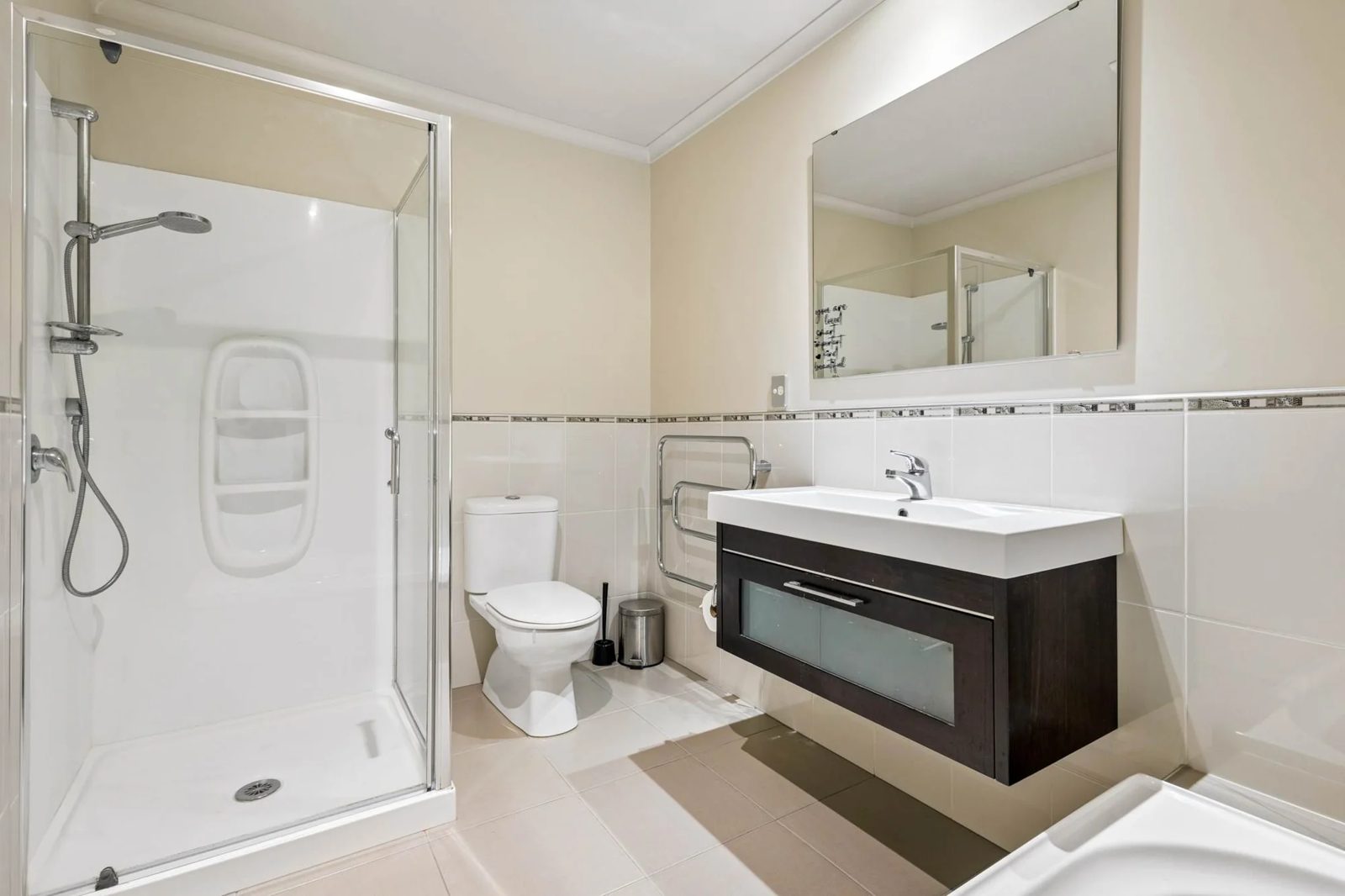 41 Mandival Avenue, Flat Bush, photo 14