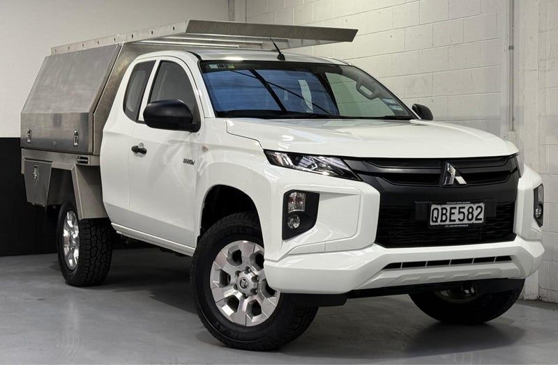 2023 Mitsubishi Triton CC C GLX 4WD 6AT 2.4