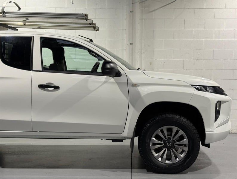 2021 Mitsubishi Triton CC C GLX 4WD 6AT 2.4, photo 2