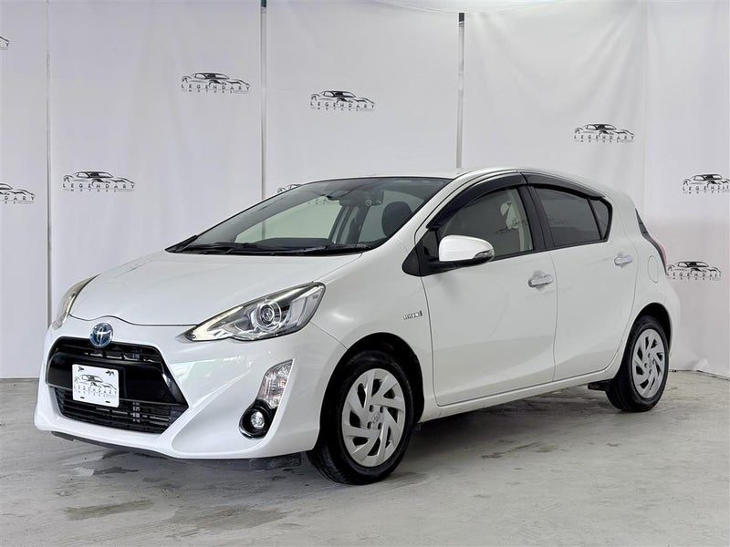 2017 Toyota Aqua S, photo 3