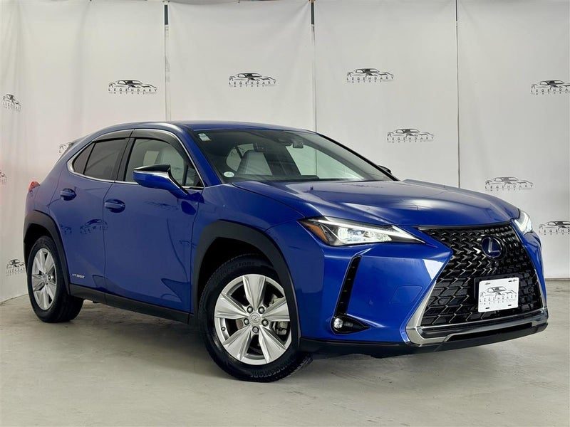 2022 Lexus UX 250H, main photo