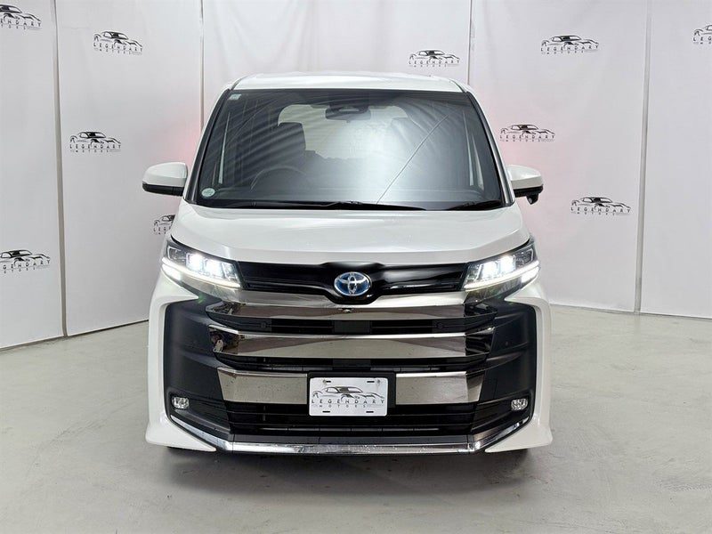 2023 Toyota Noah, photo 2