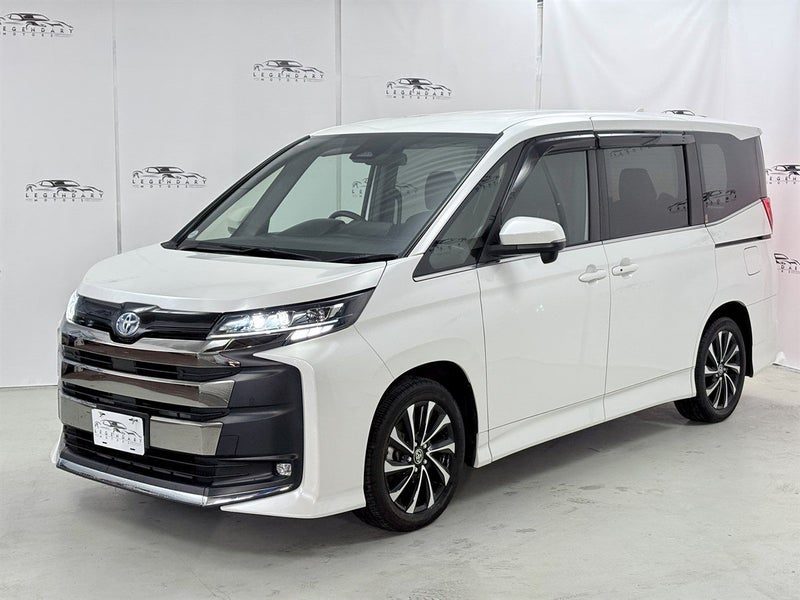2023 Toyota Noah, photo 3