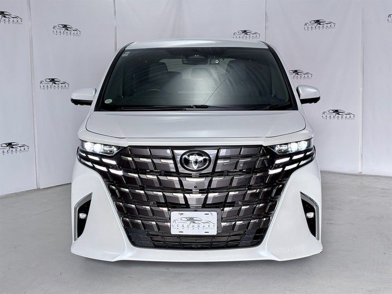 2023 Toyota Alphard Executive, photo 2