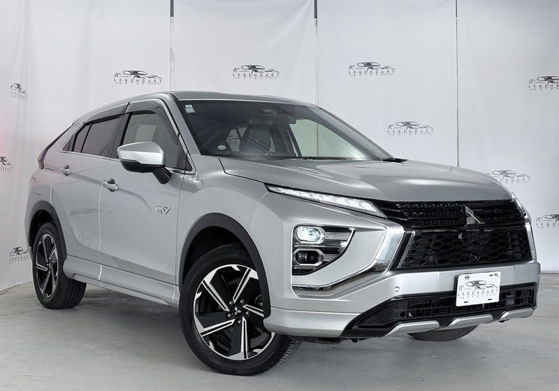2021 Mitsubishi Eclipse Cross PHEV, main photo