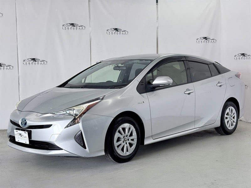 2017 Toyota Prius 1.8S Reverse camera,bluetooth, photo 3