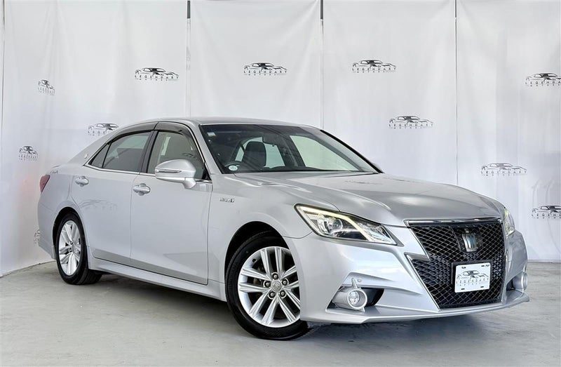 2013 Toyota Crown Athlete