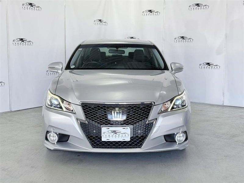 2013 Toyota Crown Athlete, photo 2