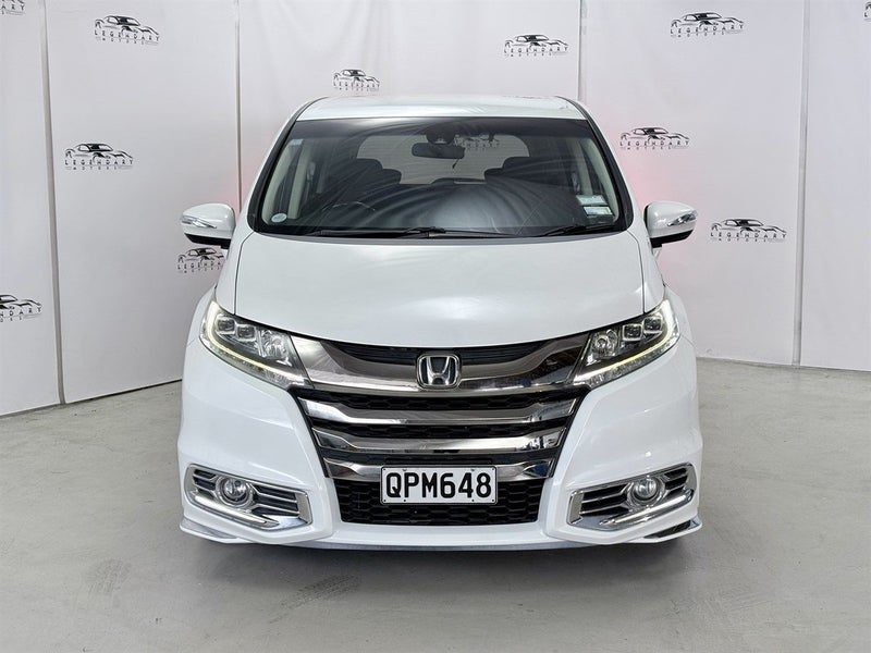 2016 Honda Odyssey Absolute, photo 2