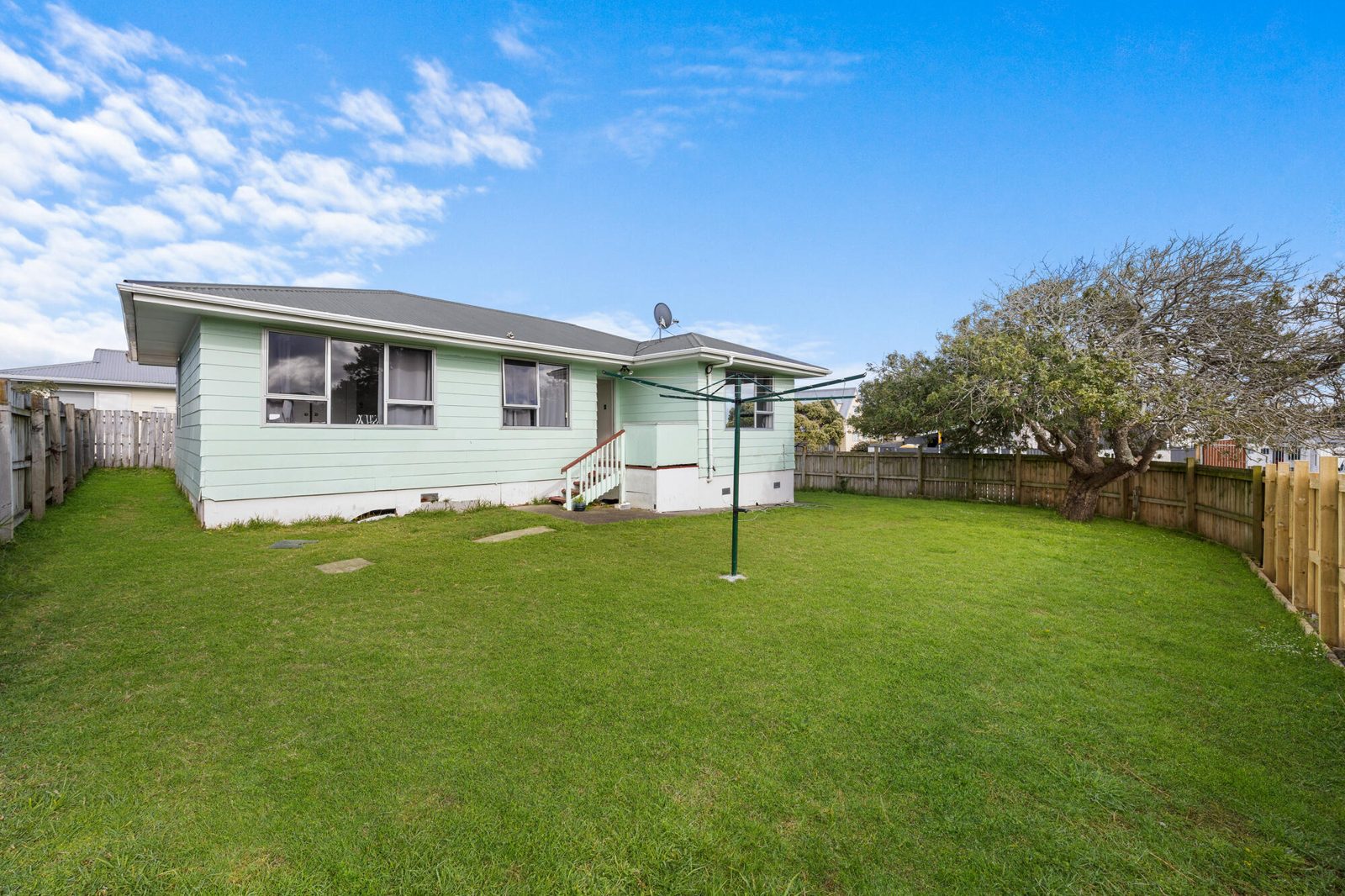 38 Burundi Ave, Clendon Park, photo 1