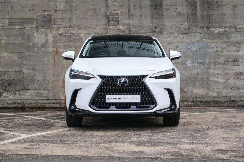 2026 Lexus NX 350h Limited, photo 2