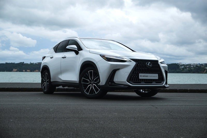 2022 Lexus NX 350h Limited