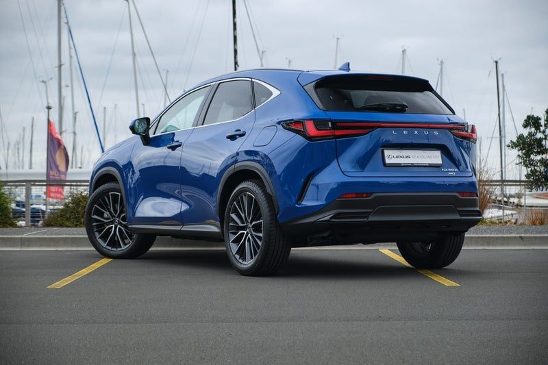 2026 Lexus NX 350h Limited, photo 3