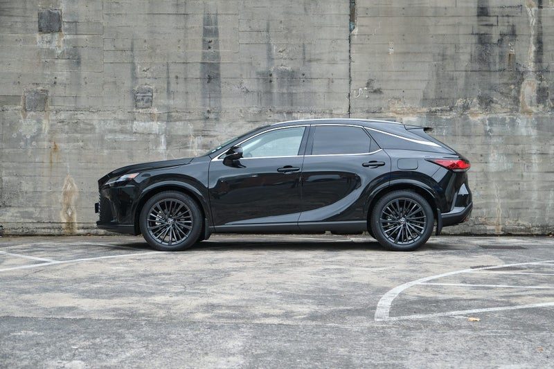 2025 Lexus RX 450h+ Limited AWD, photo 3