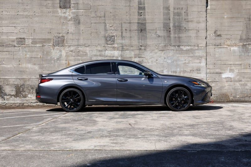 2022 Lexus ES 300h F Sport, photo 3