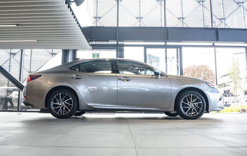 2019 Lexus ES 350 Limited, photo 2