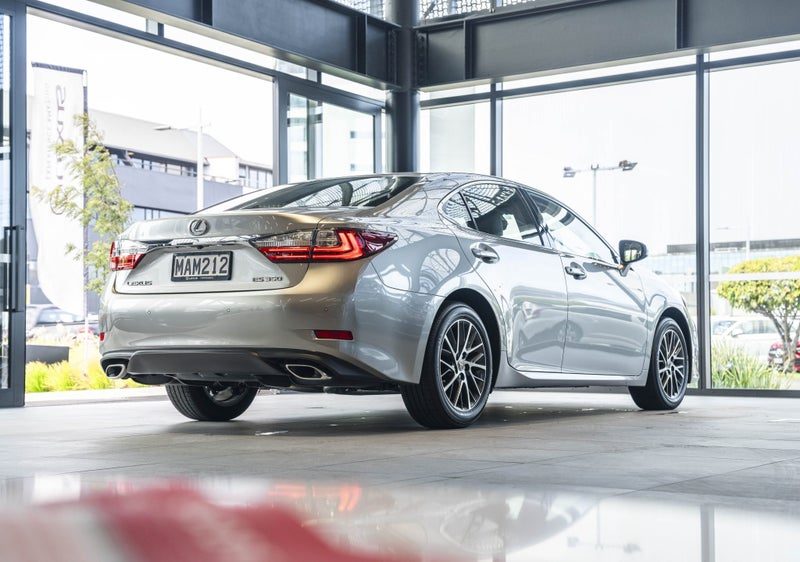 2019 Lexus ES 350 Limited, photo 3