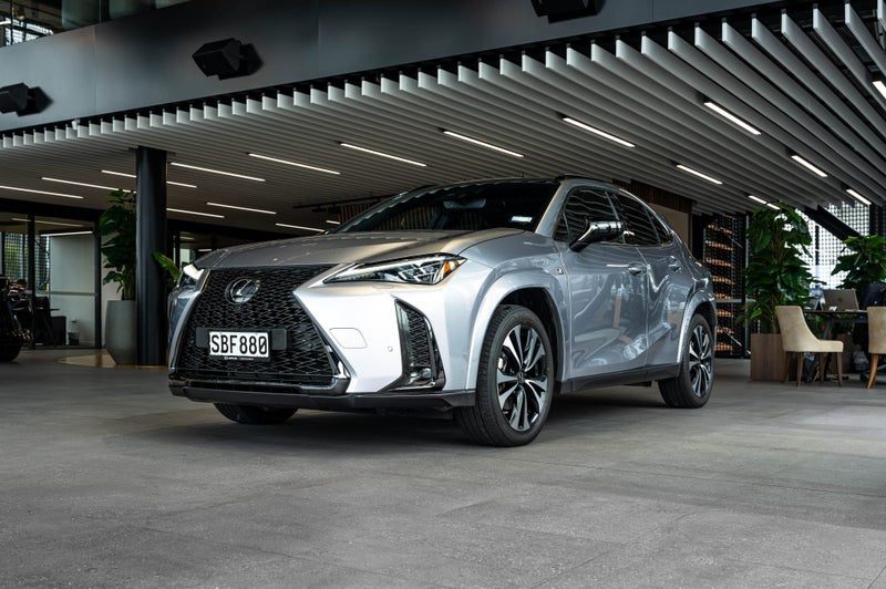 2024 Lexus UX 250H Hybrid