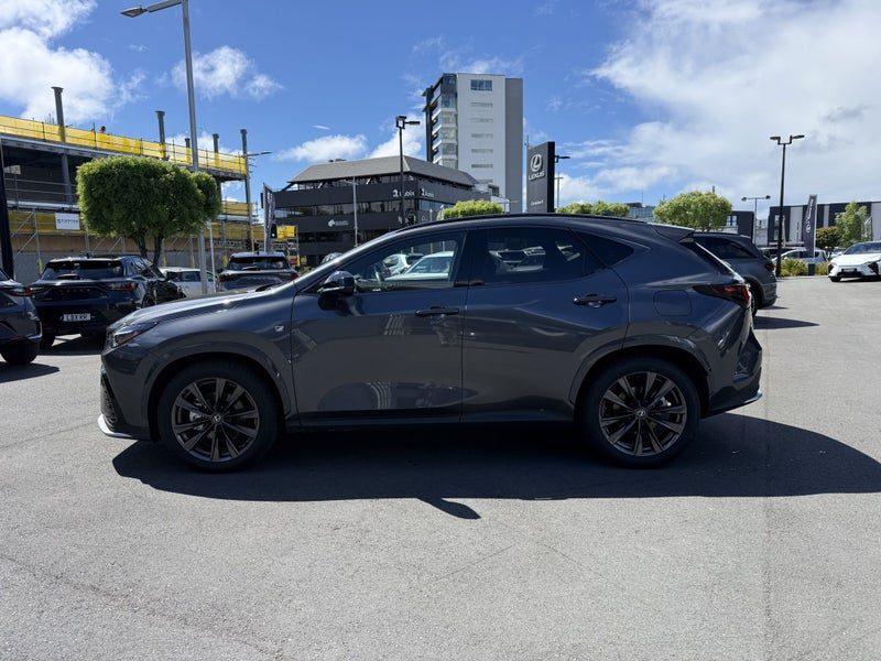 2026 Lexus NX 450h+ F Sport 2.5L PHEV 4WD Auto SUV, photo 2