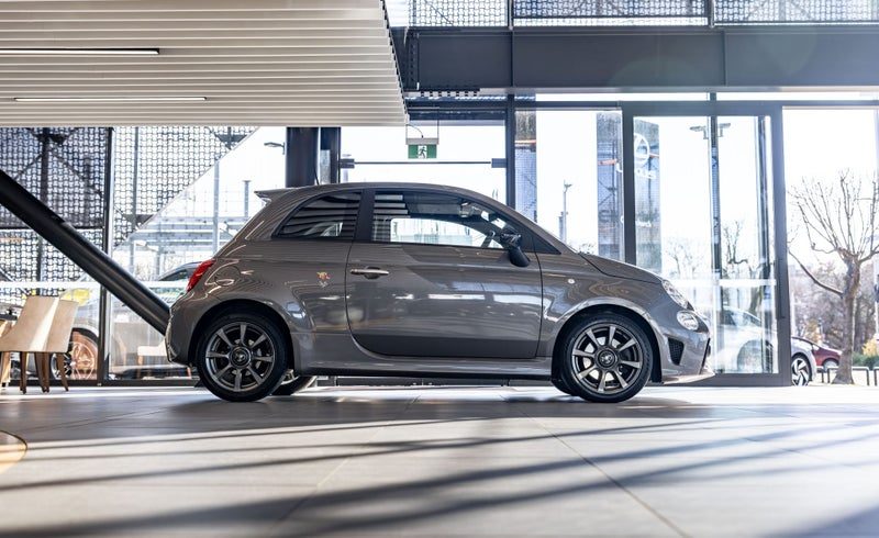 2022 Fiat Abarth 595 1.4L Turbo Petrol Auto Hatch, photo 2