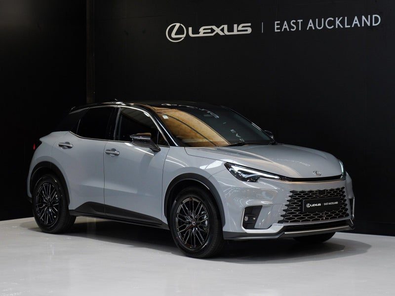 2026 Lexus LBX Cool 1.5P HEV ECVT FWD SUV/5D/5S