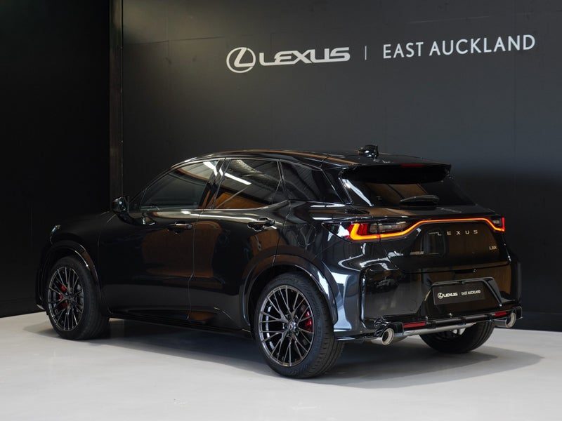 2026 Lexus LBX Morizo RR 1.6PT 8AT AWD SUV/5D/5S, photo 2