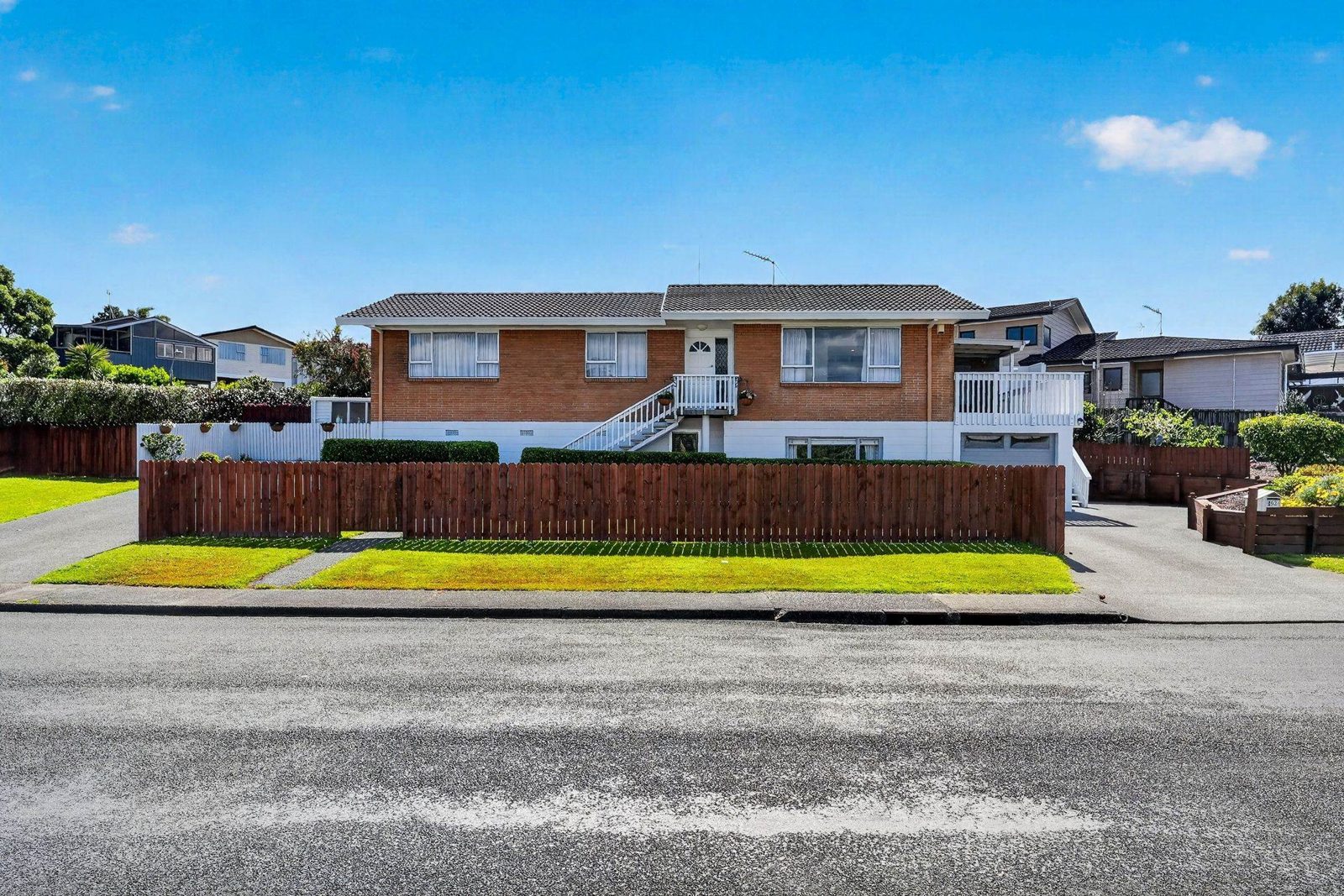92 Rosario Crescent, Red Beach
