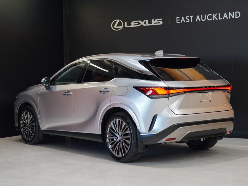 2026 Lexus RX 350h Limited, photo 2