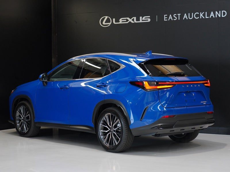 2026 Lexus NX 350h Limited, photo 2