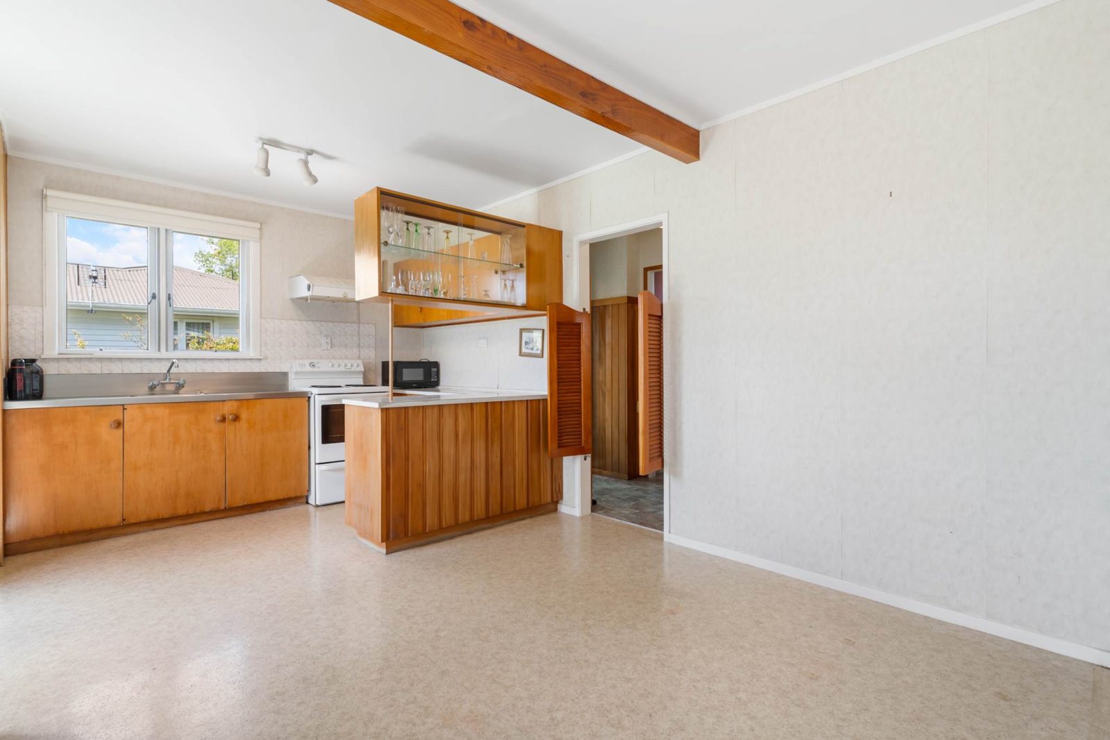 29 Coniston Avenue, Te Atatu South, photo 15
