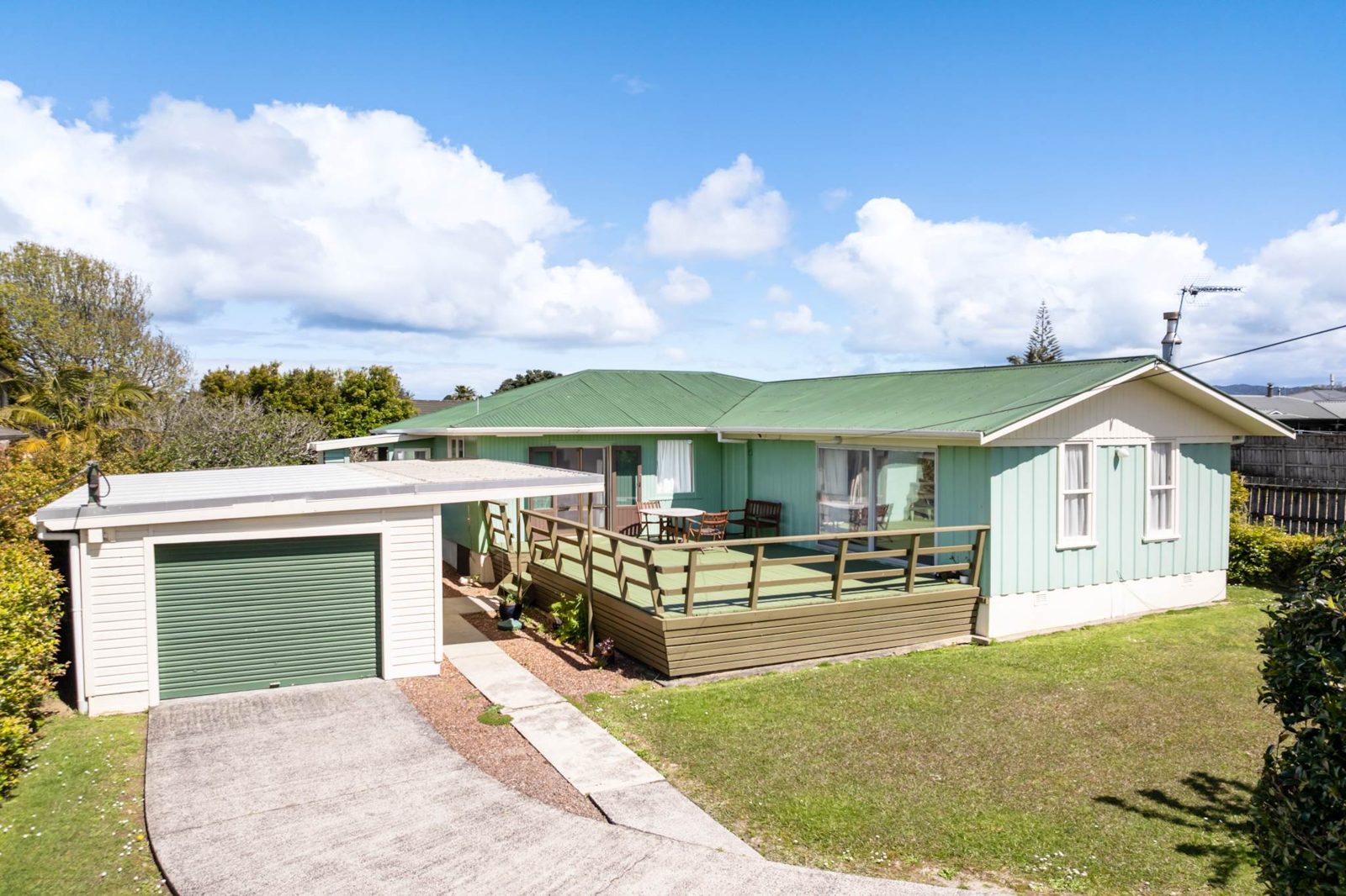 29 Coniston Avenue, Te Atatu South, photo 7
