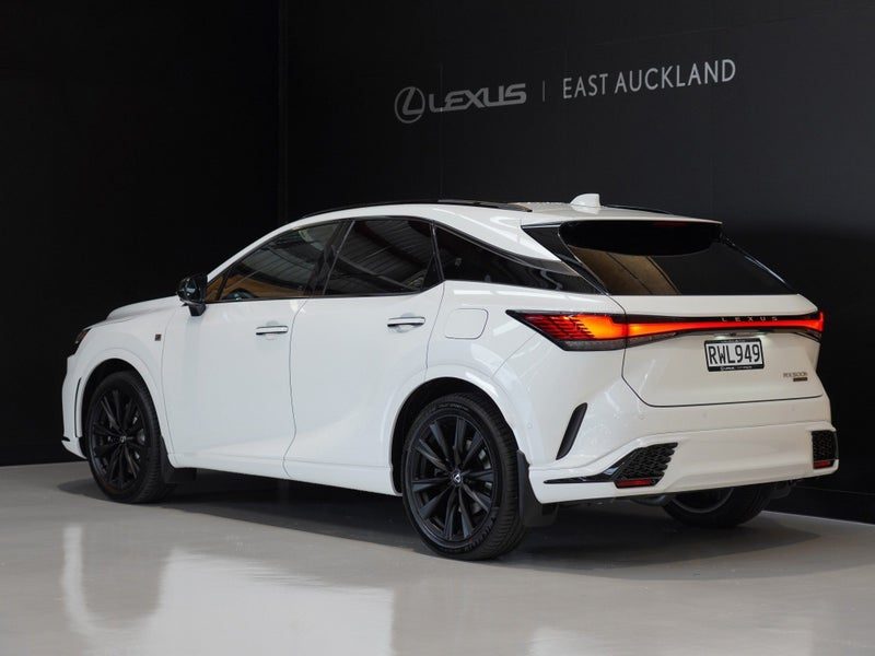 2025 Lexus RX 500h F Sport, photo 2